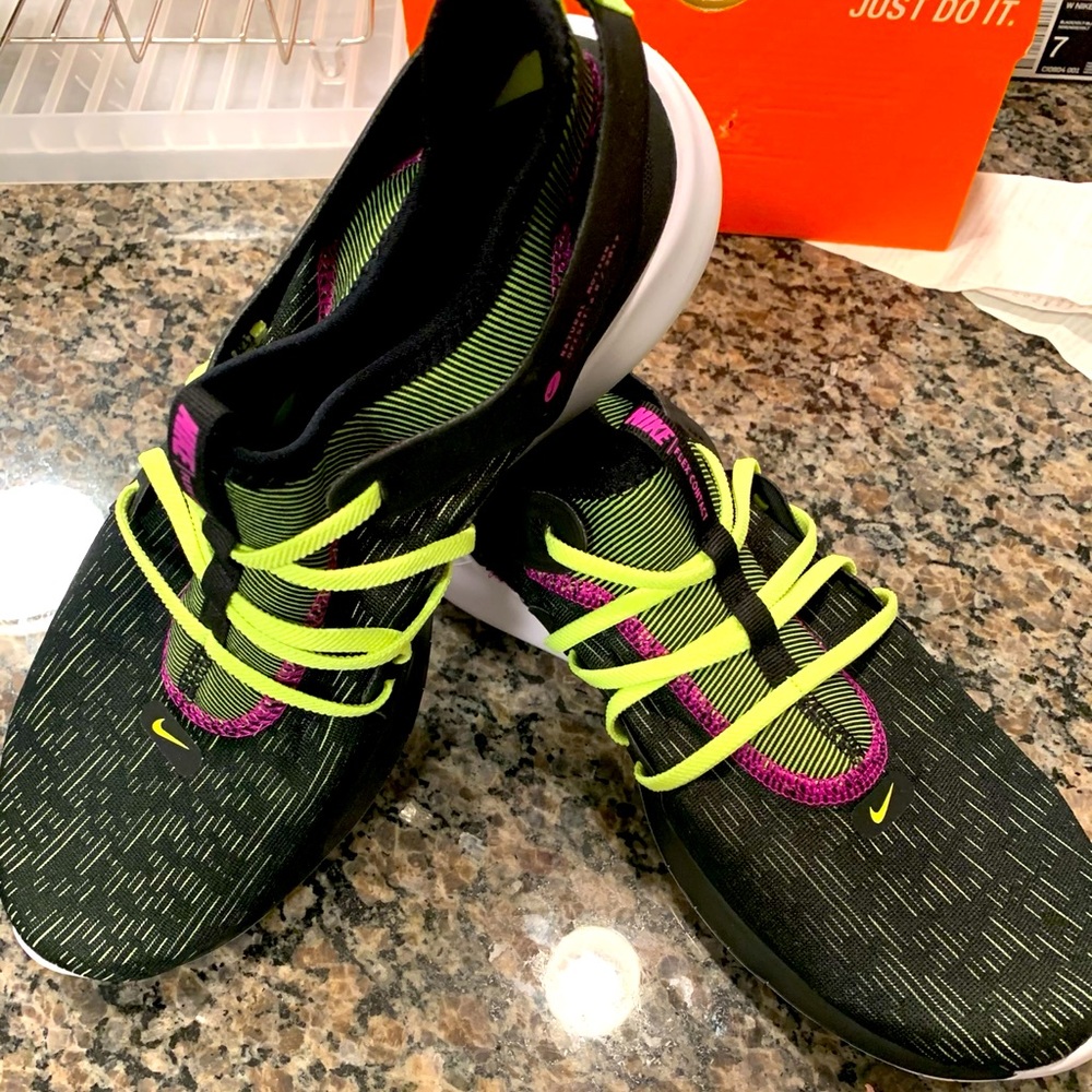 Nike RUNNING sneaker size 10.5